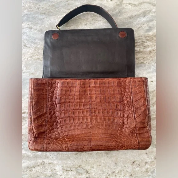 LAI authentic crocodile gold chain purse - Picture 9 of 10